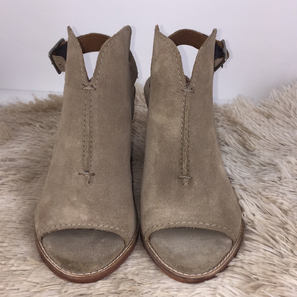 🆕FRYE Courtney sling back block heel boots